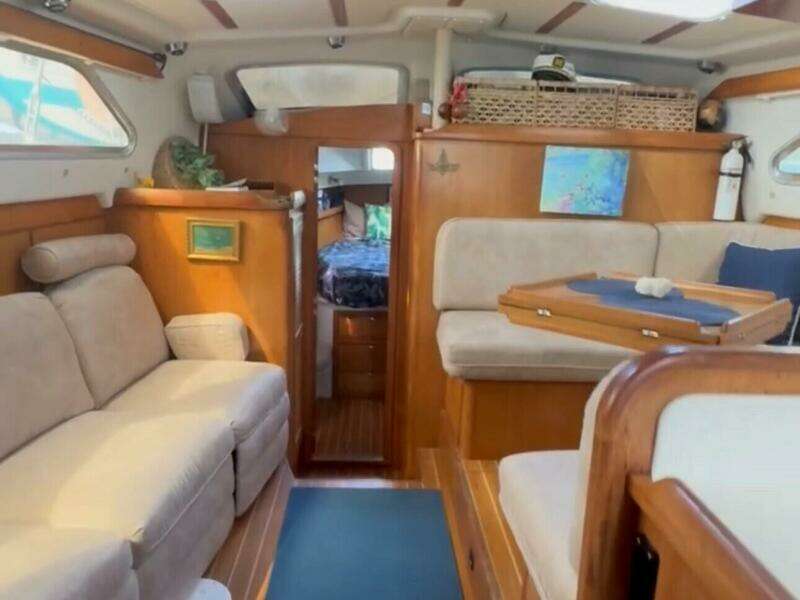 2005 Catalina Morgan 440