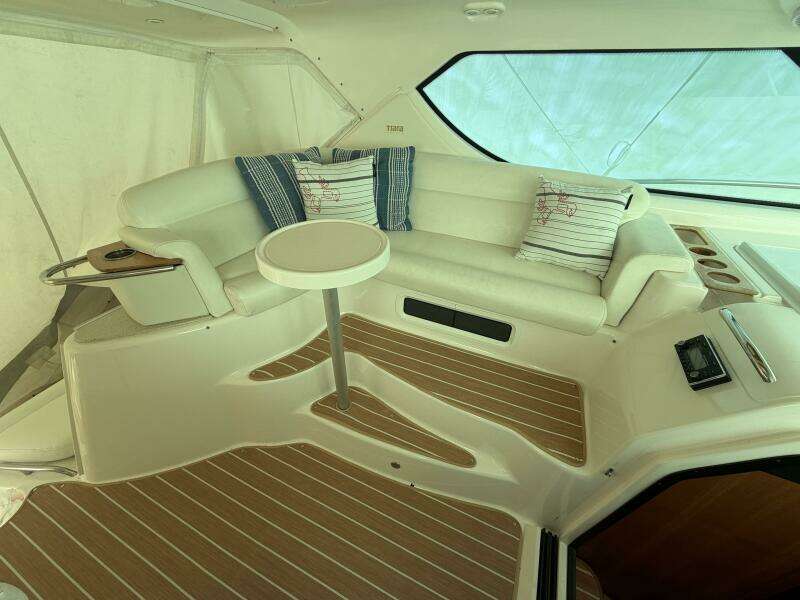 2008 Tiara Yachts 4300 Sovran