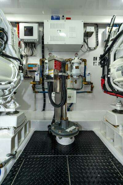 2025 Viking 90C "Zatara" 