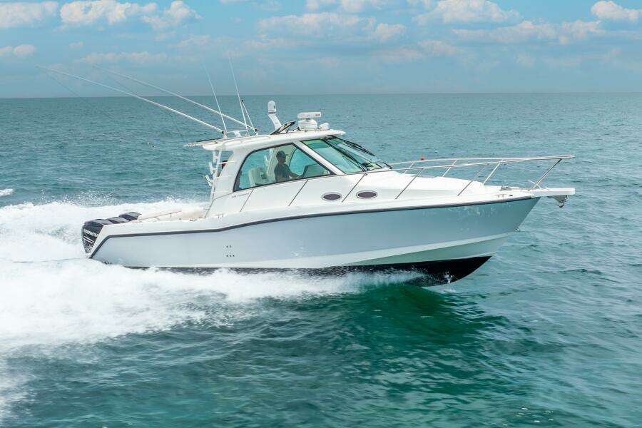 2012 Boston Whaler 345 Conquest - Profile 