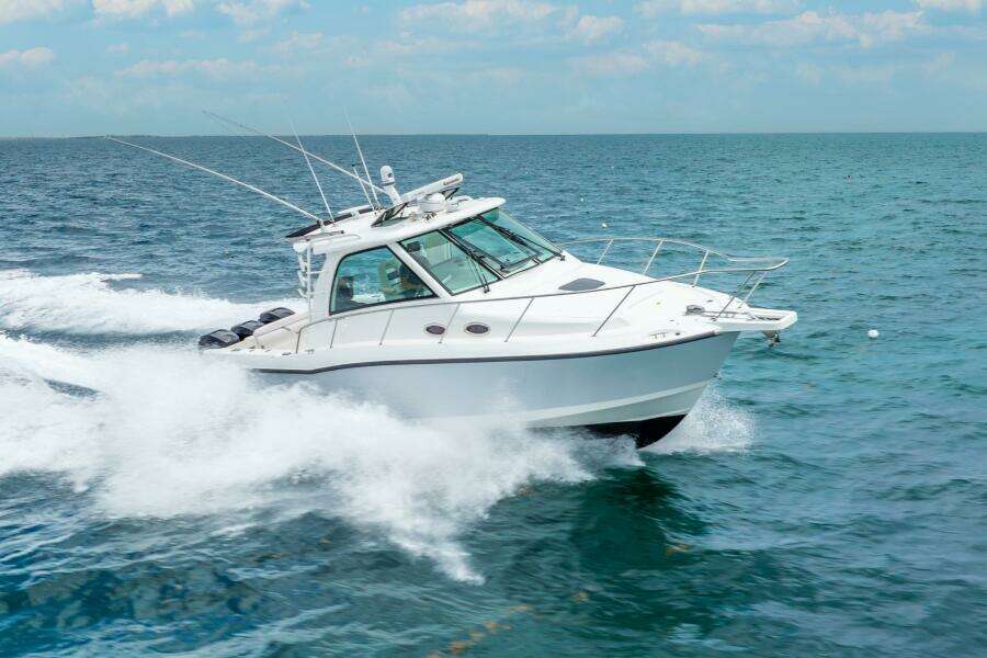 2012 Boston Whaler 345 Conquest - Profile 