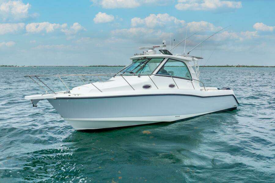 2012 Boston Whaler 345 Conquest - Profile 