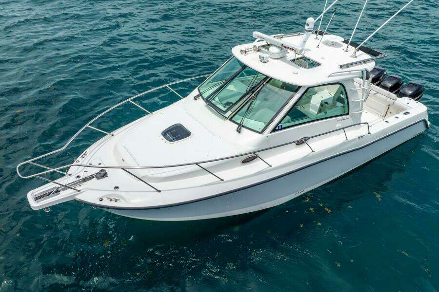 2012 Boston Whaler 345 Conquest - Profile 