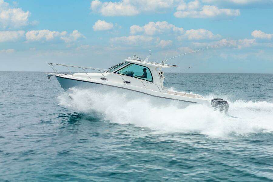 2012 Boston Whaler 345 Conquest - Profile 