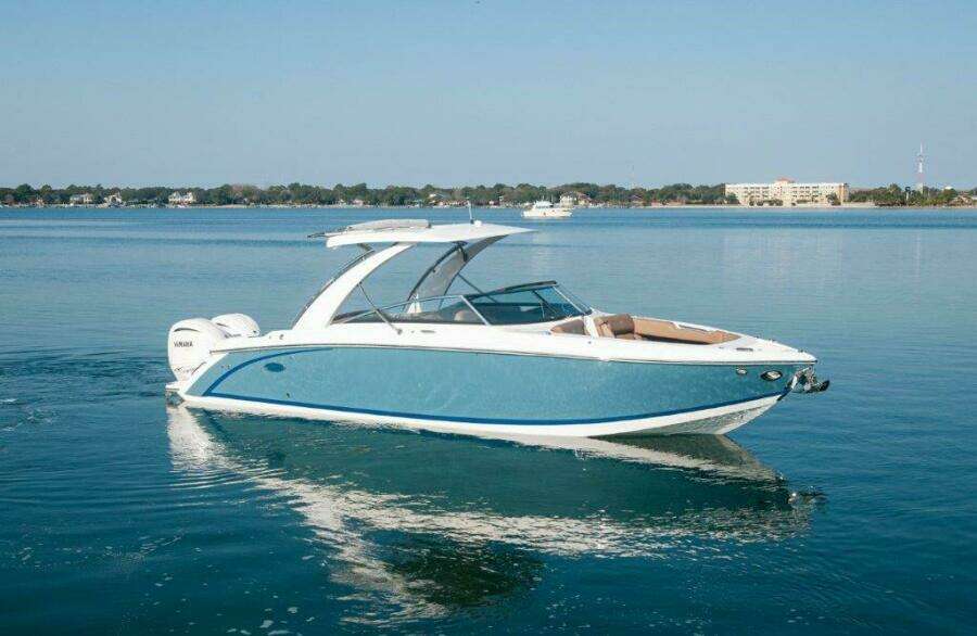 2022 Cobalt 30SC- Ko Olina- STBD Profile