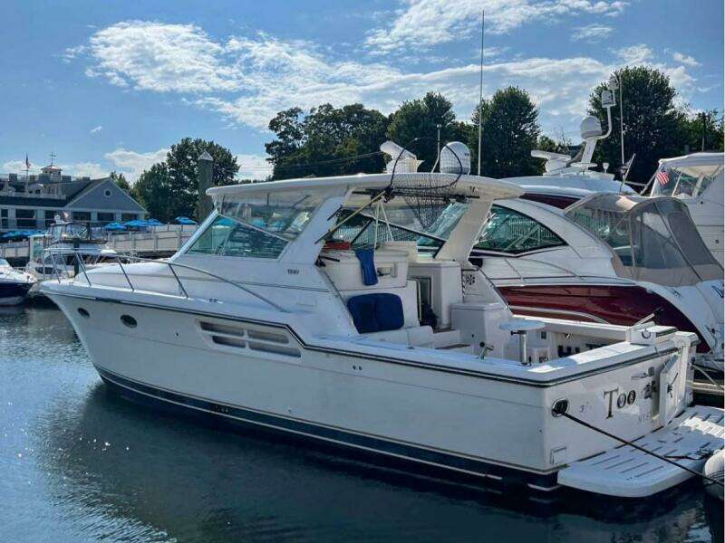 2002 Tiara Yachts 4100 Open