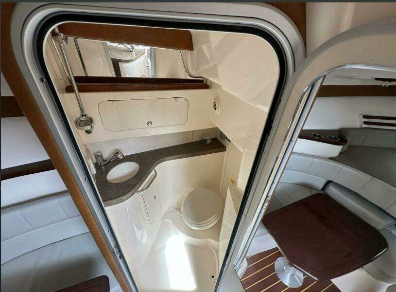 2014 Grady-White Express 330