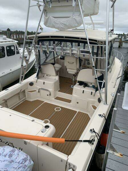 2014 Grady-White Express 330