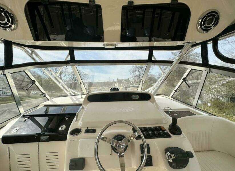 2014 Grady-White Express 330