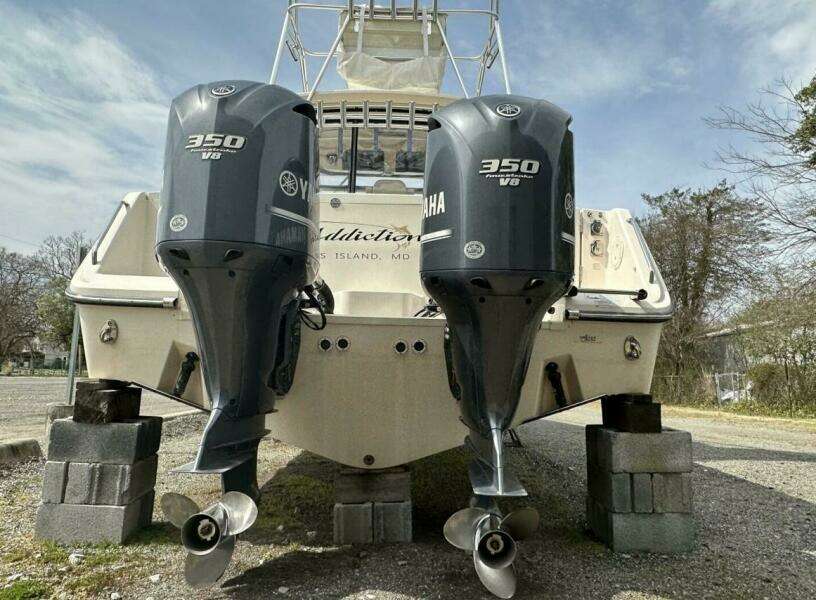 2014 Grady-White Express 330