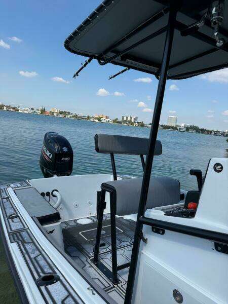 1980 Mako 214 Walkaround