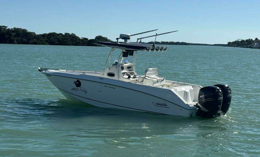 2006 Boston Whaler 270 Outrage