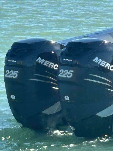 2006 Boston Whaler 270 Outrage