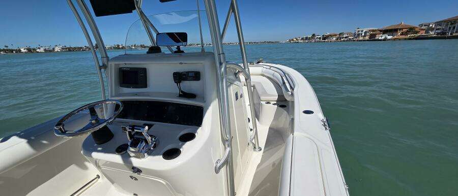2006 Boston Whaler 270 Outrage