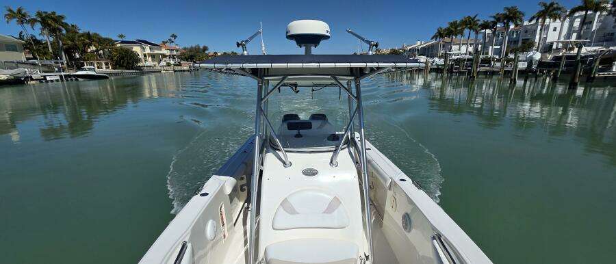 2006 Boston Whaler 270 Outrage