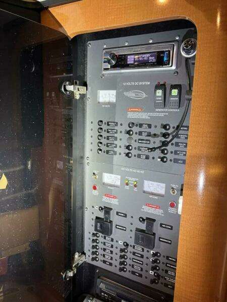 2008 Chaparral 350 Signature