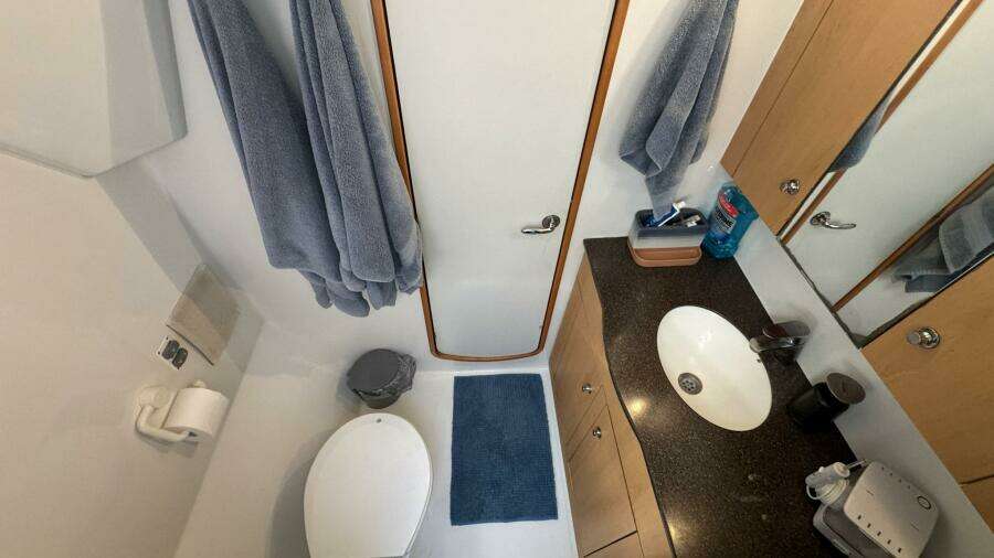 Owner's Ensuite Port Hull