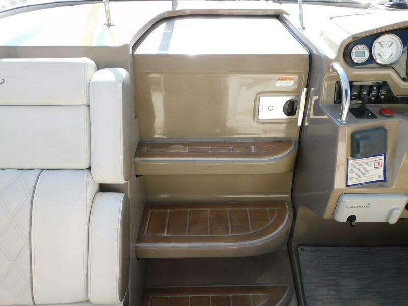 2019 Regal 28 Express