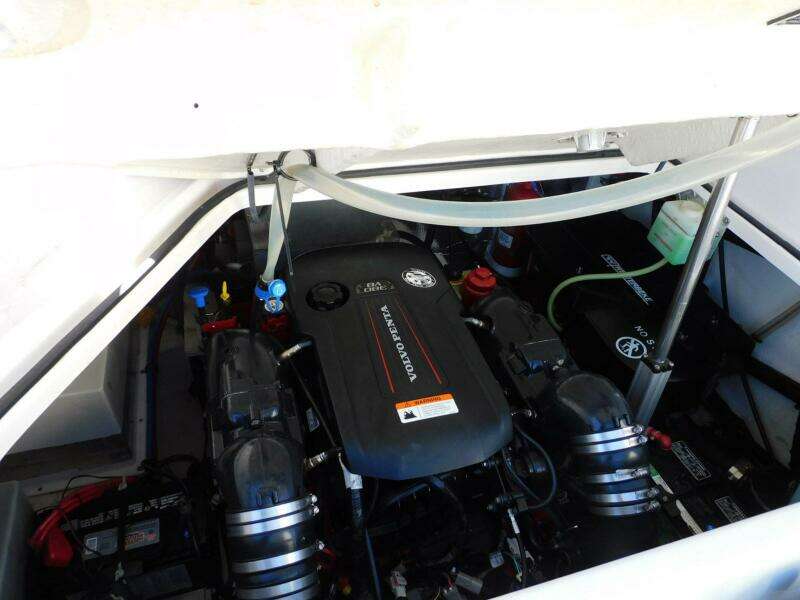 2019 Regal 28 Express