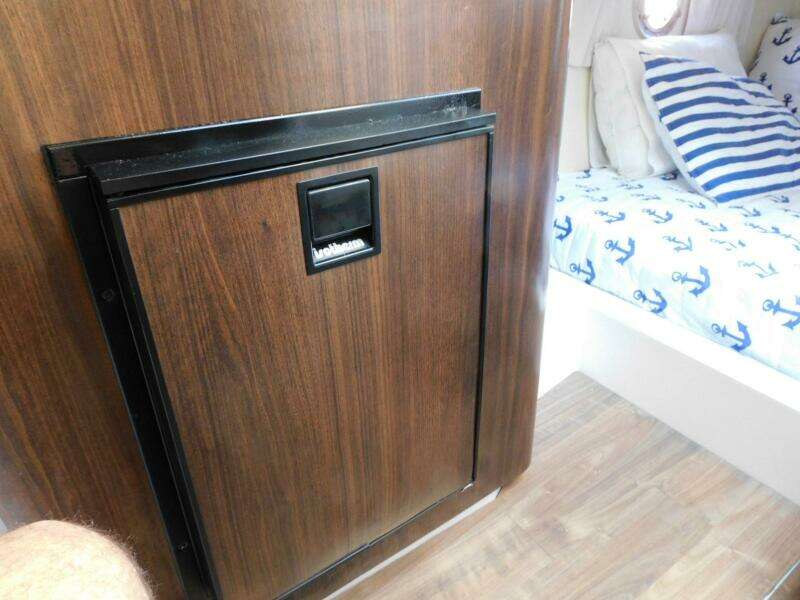 2019 Regal 28 Express