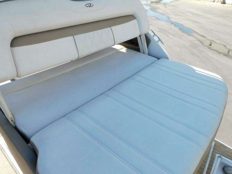 2019 Regal 28 Express