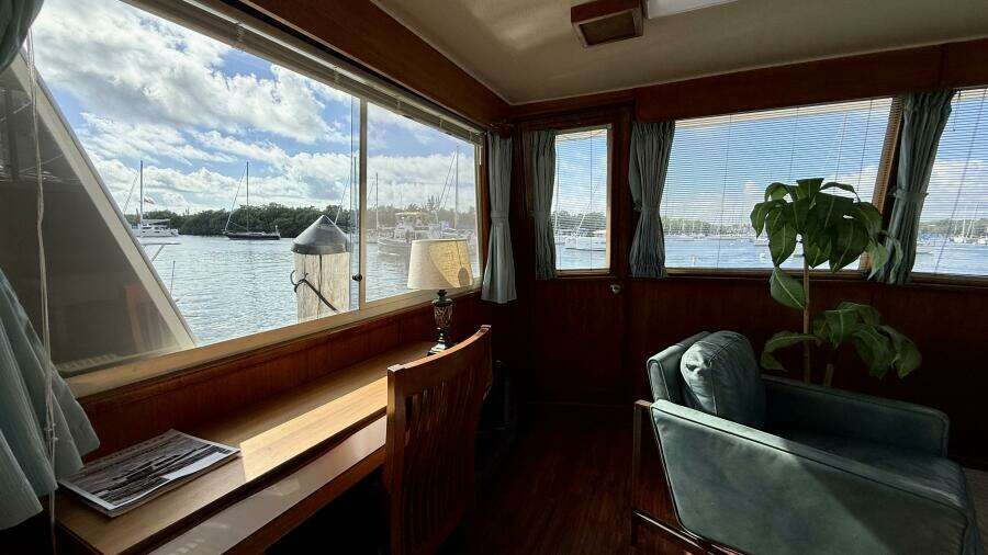 1987 Chris-Craft 500 Constellation