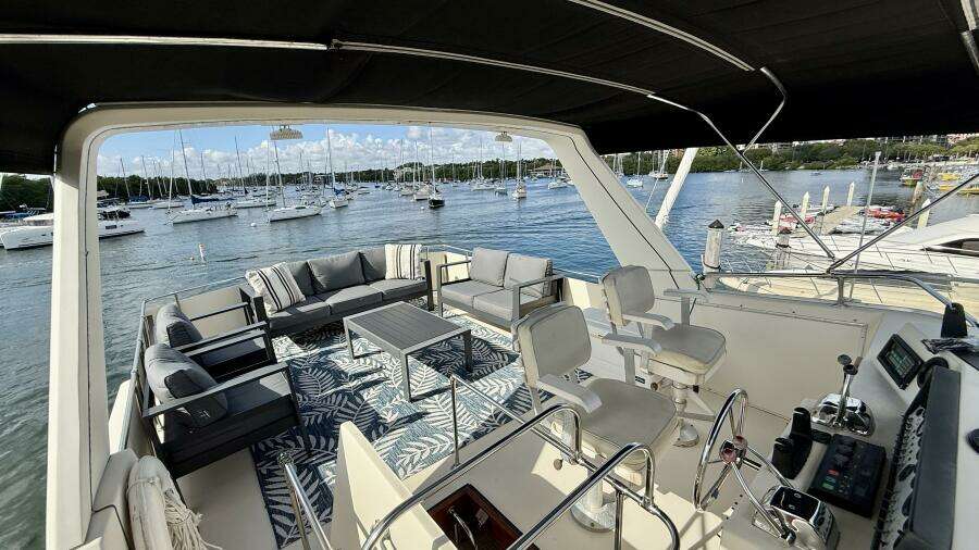 1987 Chris-Craft 500 Constellation