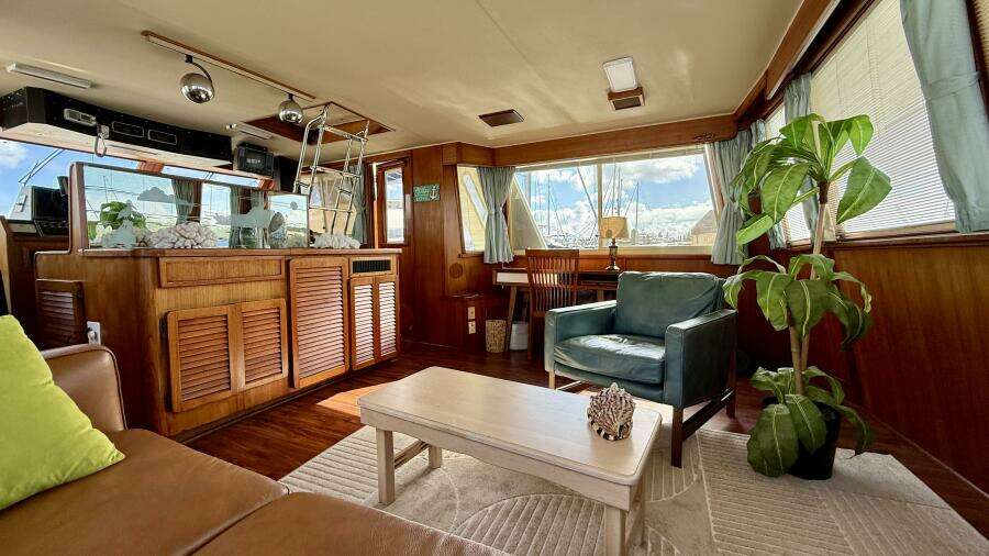 1987 Chris-Craft 500 Constellation