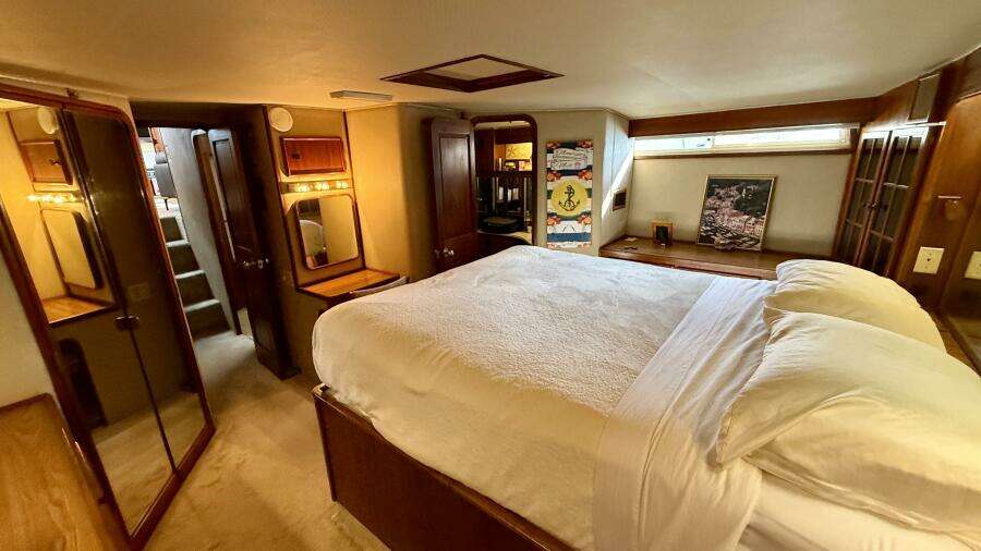 1987 Chris-Craft 500 Constellation