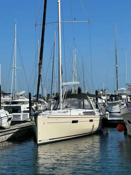 2014 Beneteau 45