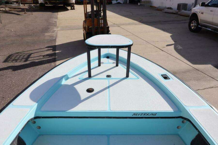 1996 Silver King Signature 16