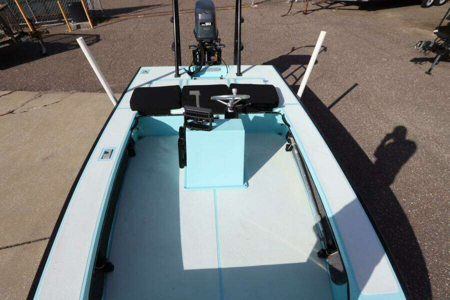 1996 Silver King Signature 16