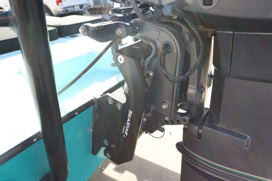 1996 Silver King Signature 16