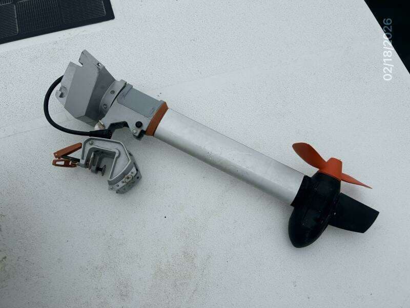 37' Great Harbour tender outboard