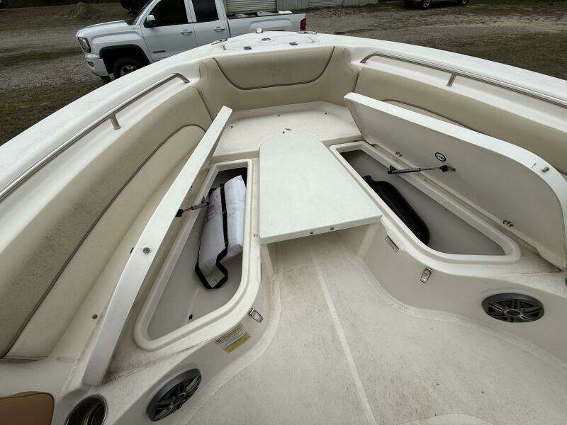 2022 NauticStar 2302 Legacy