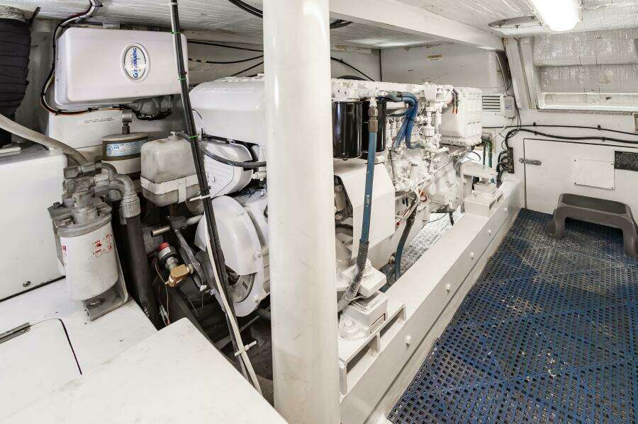 2003 Custom Carolina 40 Layton Express