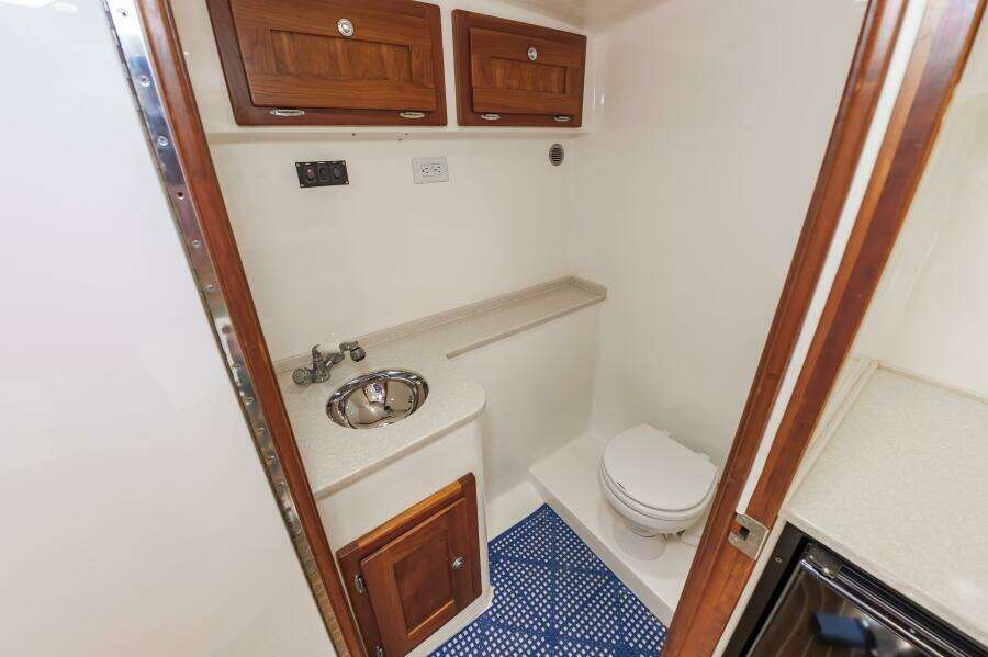 2003 Custom Carolina 40 Layton Express