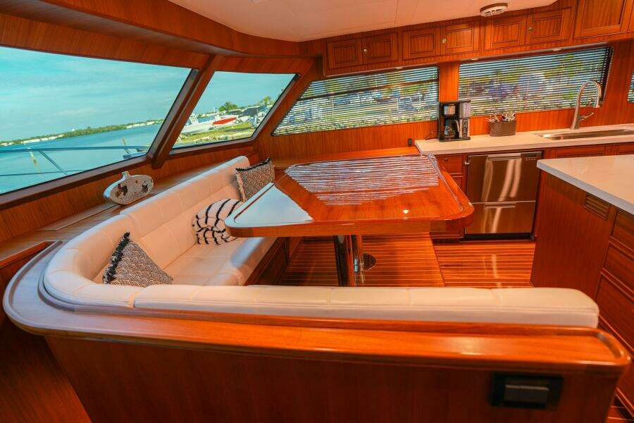 Forward Dinette Facing Starboard