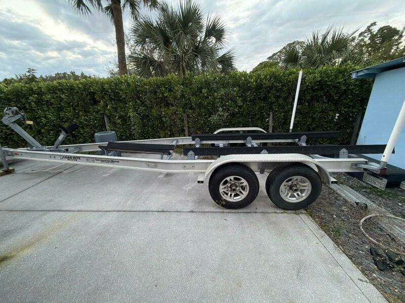 2018 Grady-White Fisherman 257