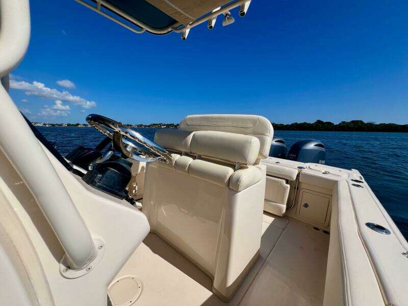 2018 Grady-White Fisherman 257