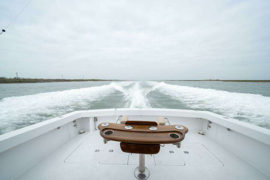 2005 Viking 52 Convertible "Aquaholic"