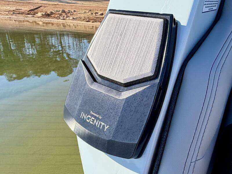 2023 Correct Craft Ingenity 23EL2 Electric Boat