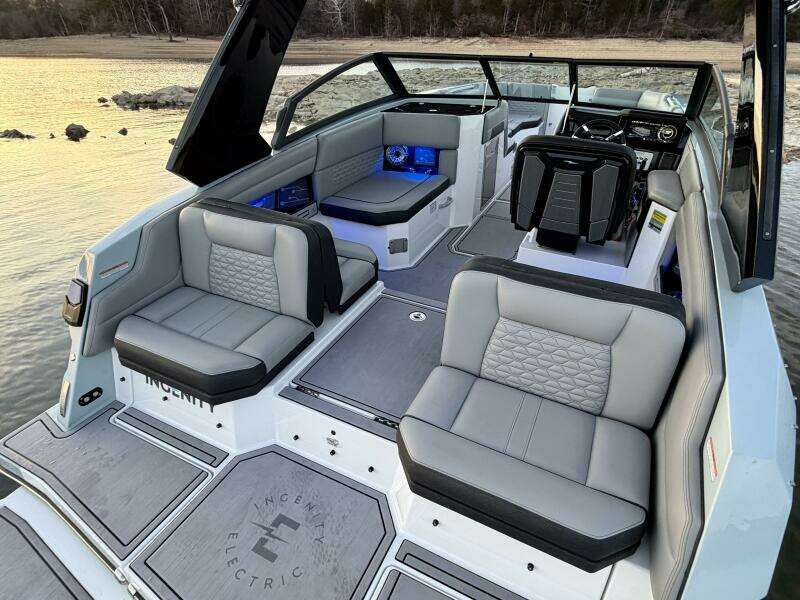 2023 Correct Craft Ingenity 23EL2 Electric Boat