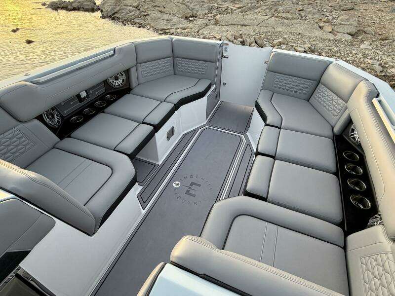 2023 Correct Craft Ingenity 23EL2 Electric Boat