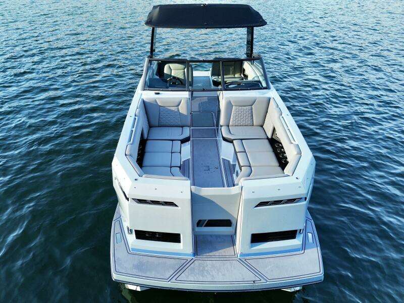 2023 Correct Craft Ingenity 23EL2 Electric Boat