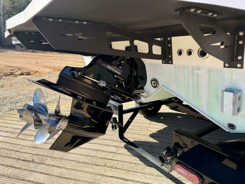 2023 Correct Craft Ingenity 23EL2 Electric Boat