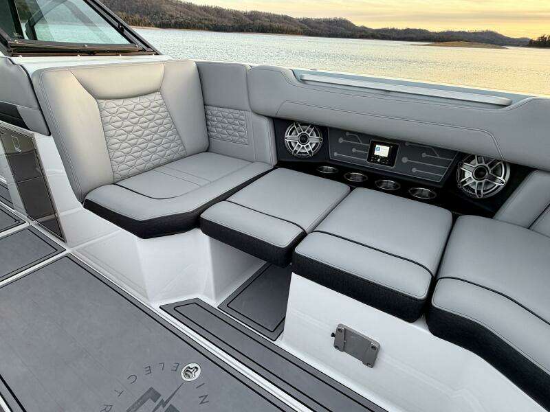 2023 Correct Craft Ingenity 23EL2 Electric Boat