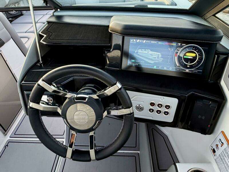 2023 Correct Craft Ingenity 23EL2 Electric Boat