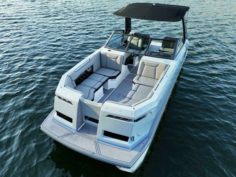 2023 Correct Craft Ingenity 23EL2 Electric Boat