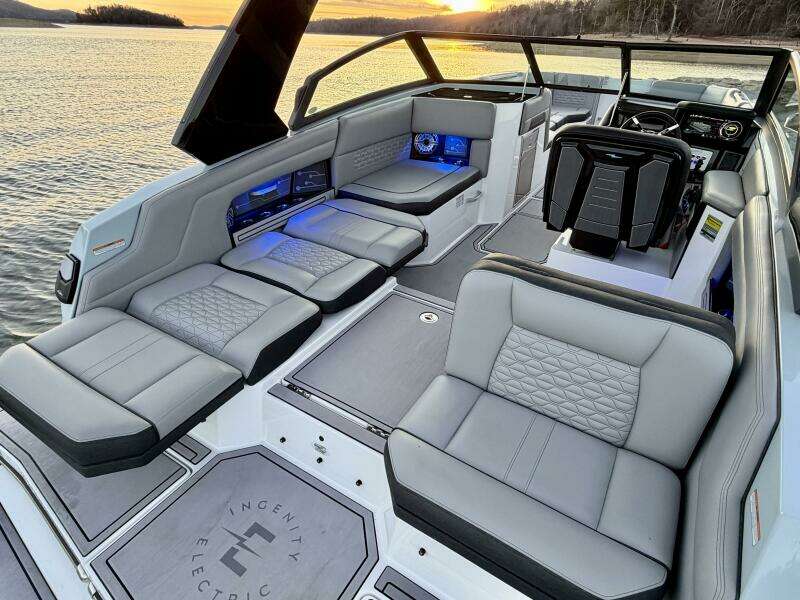 2023 Correct Craft Ingenity 23EL2 Electric Boat